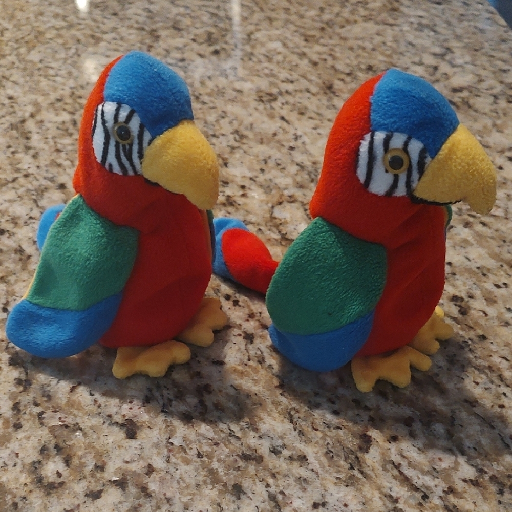 Beanie Babies - "Jabber" the Parrot (2)
